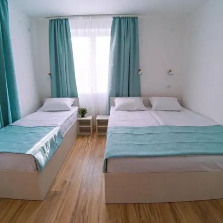 Milutinn-kruska-magnolija