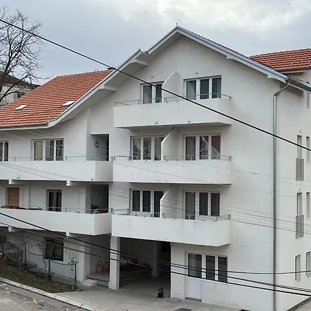 Milutinn-kruska-magnolija Διαμέρισμα