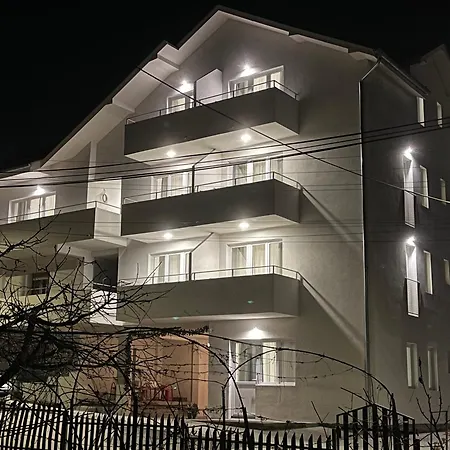 Milutinn-kruska-magnolija