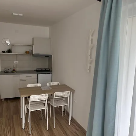 Milutinn-kruska-magnolija Soko Banja