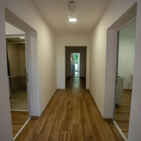 Milutinn-kruska-magnolija Soko Banja