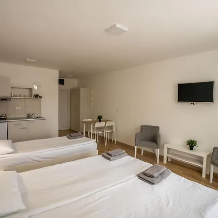 Milutinn-kruska-magnolija Soko Banja