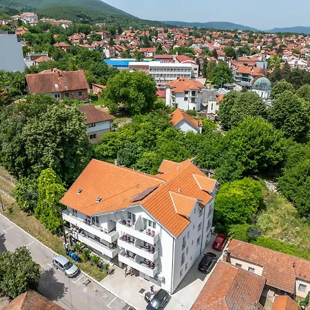 Milutinn-kruska-magnolija Soko Banja